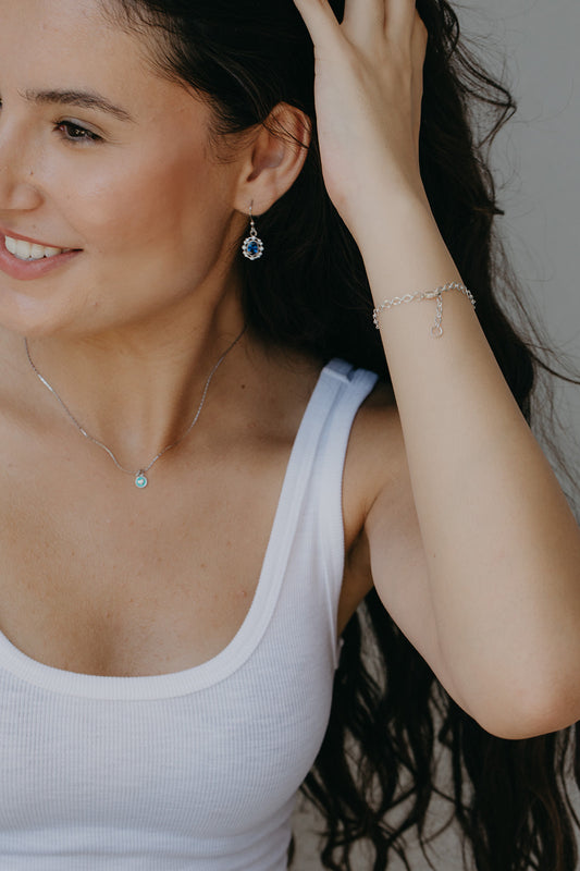 עגילי כסף כחול דרמטי